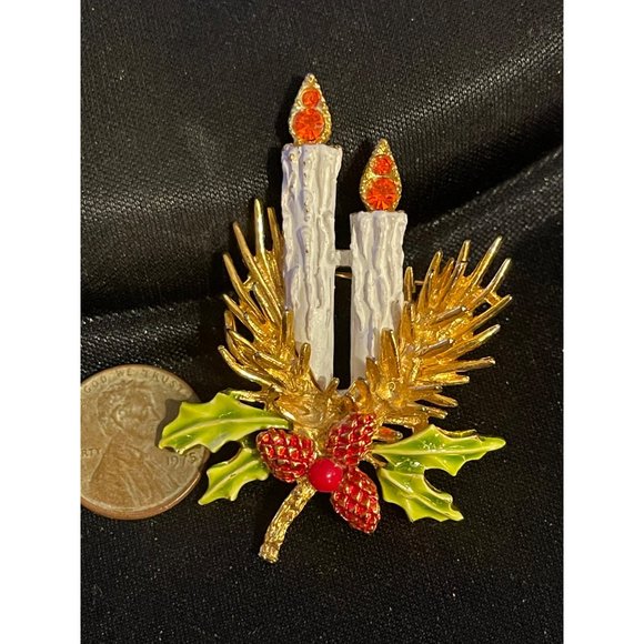 Vintage ART Candlestick and Holly Christmas Brooch - Picture 2 of 5